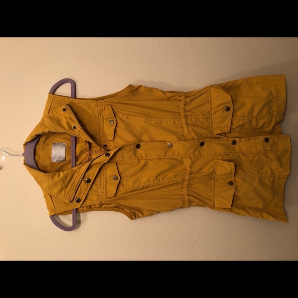 Vest - Picture 1 of 2